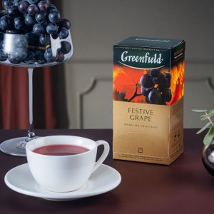 Ceai de plante Greenfield Festive Grape, 25 pliculete x 2 g, cu fructe de pădure, cu note de măr, măceș, struguri roșii și hibiscus