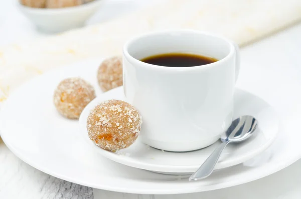 depositphotos_21275571-stock-photo-homemade-round-candy-made-of